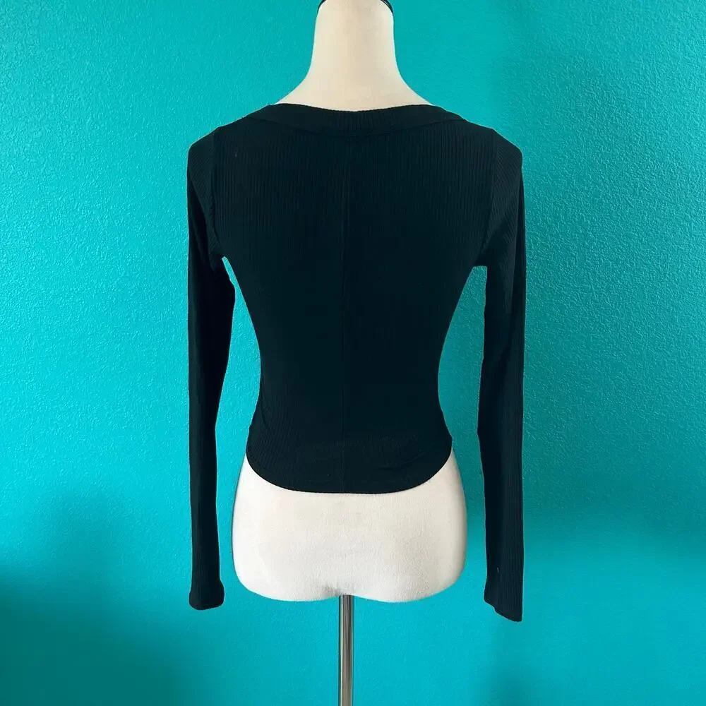 Reformation Black Ribbed Knit Lyocell Cropped Long Sleeve Top Scoop Neck Size XS